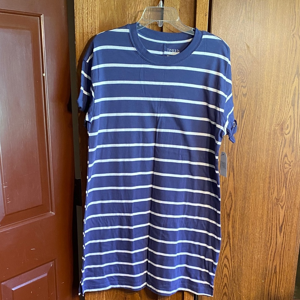 Nautica Navy and White Striped Short Sleeve summer dress